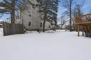 10 8th Ave, Haverhill, MA 01830 - Photo 35