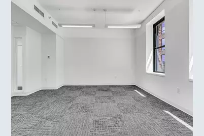 88 Broad St #10, Boston, MA 02110 - Photo 9