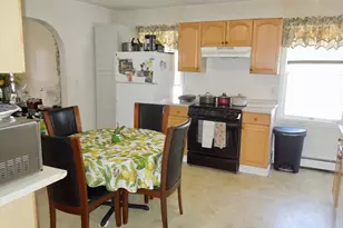 299 Court St, Plymouth, MA 02360 - Photo 3