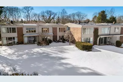 17 Fairgreen Place #17, Brookline, MA 02467 - Photo 19