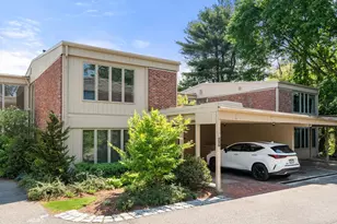 17 Fairgreen Pl, Brookline, MA 02467 - Photo 15