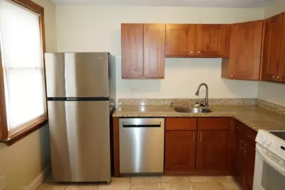 61 Plain St #1R, Taunton, MA 02780 - Photo 3