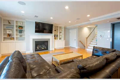 881 E 2nd St #13, Boston, MA 02127 - Photo 5