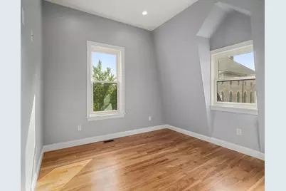 365 E St, Boston, MA 02127 - Photo 9