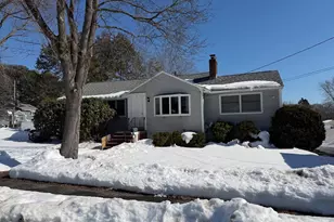 2 Sachem Rd, Peabody, MA 01960 - Photo 1