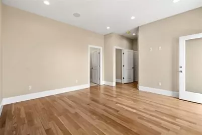 729-731 E 5th St, Boston, MA 02127 - Photo 9