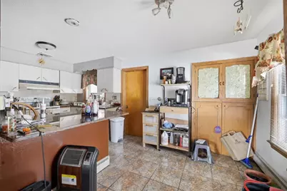 1026 Suffield St, Agawam, MA 01001 - Photo 9