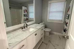 10 Oakwood Ct, Framingham, MA 01701 - Photo 13