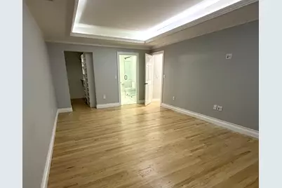 10 Oakwood Ct, Framingham, MA 01701 - Photo 9