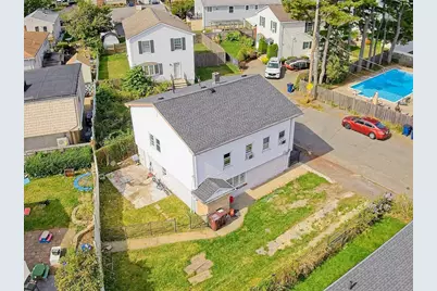 1 Washington St, Revere, MA 02151 - Photo 13