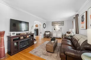 13 Leslie O Johnson Rd, Gloucester, MA 01930 - Photo 3