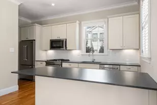 23 Chickatawbut St, Boston, MA 02122 - Photo 11