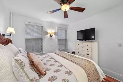 4 Phillips #3, Boston, MA 02114 - Photo 9