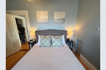 137-3 Walnut St #FURNISHED, Brookline, MA 02445 - Photo 3