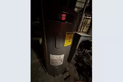 5 Gordon Pl, Boston, MA 02122 - Photo 21