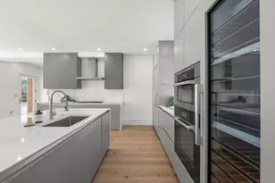 2 Effie Pl, Lexington, MA 02421 - Photo 13