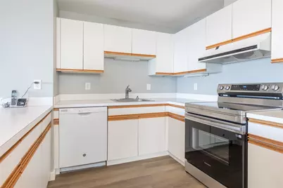 1 Carey Cir #409, Revere, MA 02151 - Photo 5