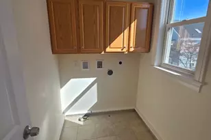 69 Mall St, Lynn, MA 01905 - Photo 3