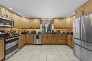 125 Doctor Braley Rd, Freetown, MA 02717 - Photo 17