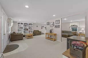 125 Doctor Braley Rd, Freetown, MA 02717 - Photo 11