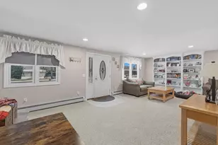 125 Doctor Braley Rd, Freetown, MA 02717 - Photo 15