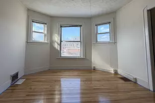 346 Lovell St, Worcester, MA 01602 - Photo 3