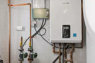 10 Aberdeen St, Fall River, MA 02721 - Photo 31