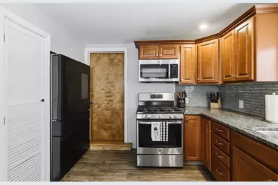 10 Aberdeen St, Fall River, MA 02721 - Photo 11