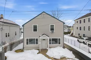 10 Aberdeen St, Fall River, MA 02721 - Photo 1