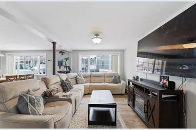 10 Aberdeen St, Fall River, MA 02721 - Photo 13