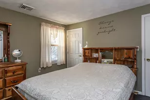 95 Hiatt St, Fall River, MA 02721 - Photo 15