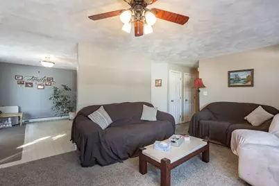 95 Hiatt Street, Fall River, MA 02721 - Photo 5