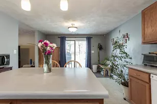 95 Hiatt St, Fall River, MA 02721 - Photo 11