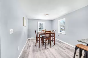 297 Breckwood Blvd, Springfield, MA 01109 - Photo 9