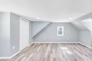 297 Breckwood Blvd, Springfield, MA 01109 - Photo 17