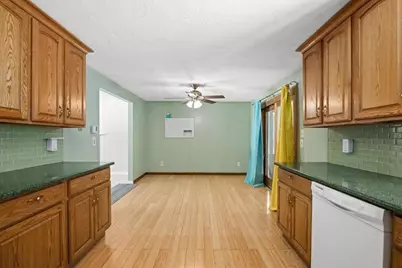 74 Locust Ave, Southbridge, MA 01550 - Photo 5