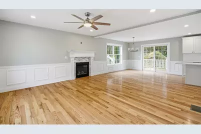 23 High Bluff Rd, Belchertown, MA 01007 - Photo 7