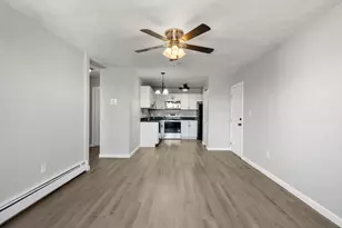 22 Irving St, Everett, MA 02149 - Photo 9