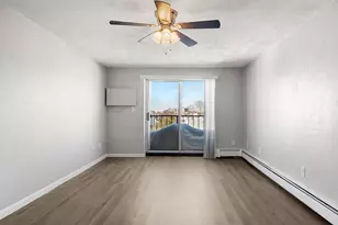 22 Irving St, Everett, MA 02149 - Photo 11