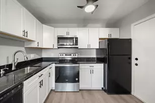 22 Irving St, Everett, MA 02149 - Photo 3