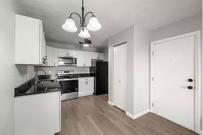 22 Irving St #15, Everett, MA 02149 - Photo 5