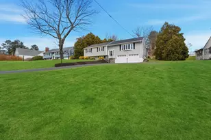 38 Juniper Ln, Holden, MA 01520 - Photo 1