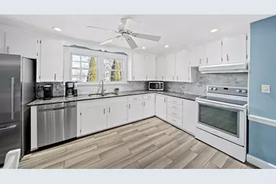 20 Dunbar St, Canton, MA 02021 - Photo 5