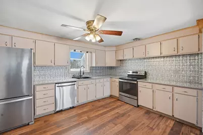 325 Granby Road, Chicopee, MA 01013 - Photo 9