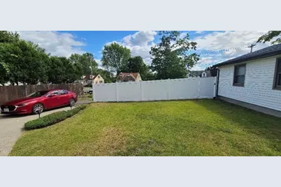 325 Granby Road, Chicopee, MA 01013 - Photo 7