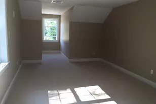 44 Black Bear Cir, Milford, MA 01757 - Photo 9