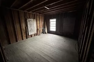 242 Wahconah St, Pittsfield, MA 01201 - Photo 5