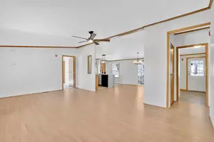 130 Celebration Cir, Chicopee, MA 01020 - Photo 3