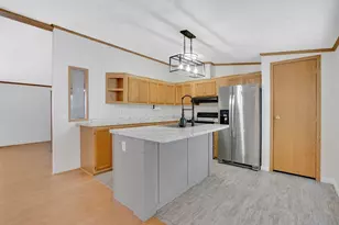 130 Celebration Cir, Chicopee, MA 01020 - Photo 9