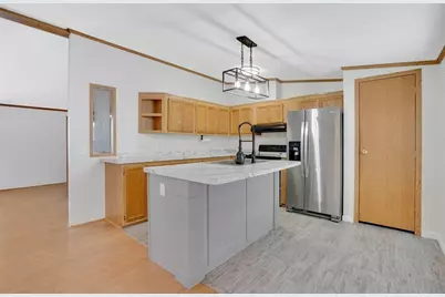 130 Celebration Cir, Chicopee, MA 01020 - Photo 9